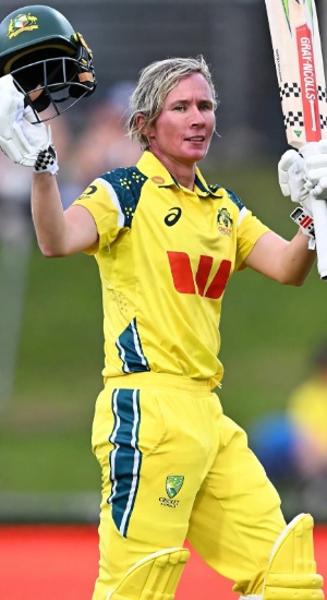 Beth Mooney won the Player of the Match Ttitle.