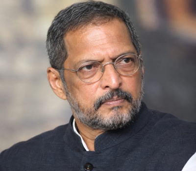 Nana Patekar made his debut with the film Gagan.